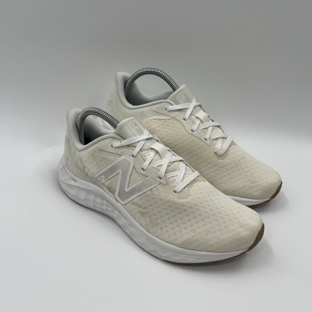 New Balance Arishi V4 Womens sz 9.5 Running Shoes Gym Running Sneakers WARISRW4